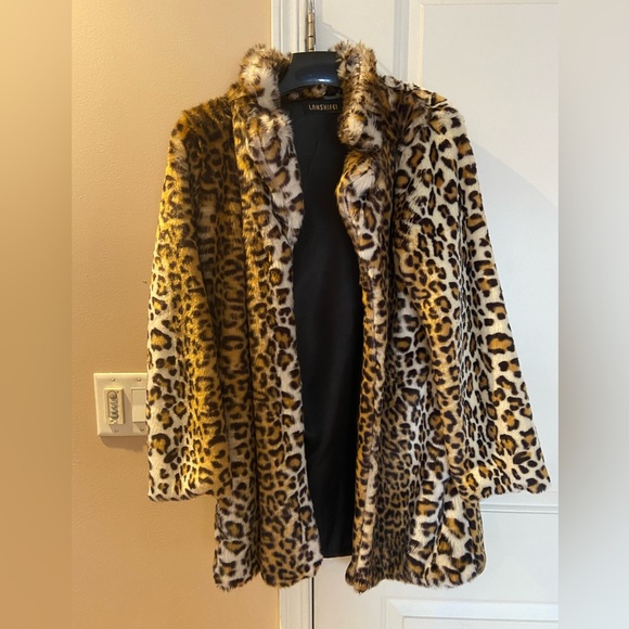 Leopard coat - Picture 1 of 5